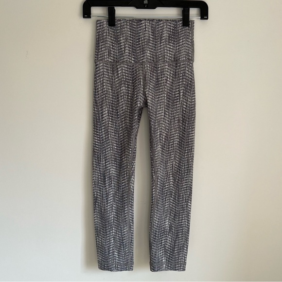 Lululemon - Picture 5 of 11